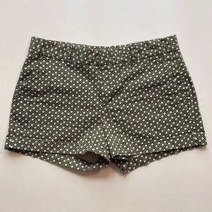 Khakis by GAP Shorts Green and Cream